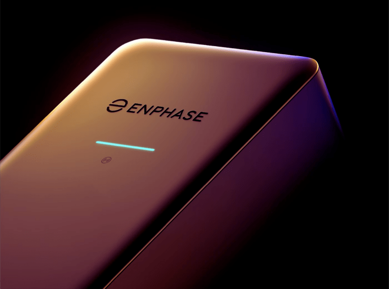 Borne de recharge solaire Enphase IQ EV Charger 2