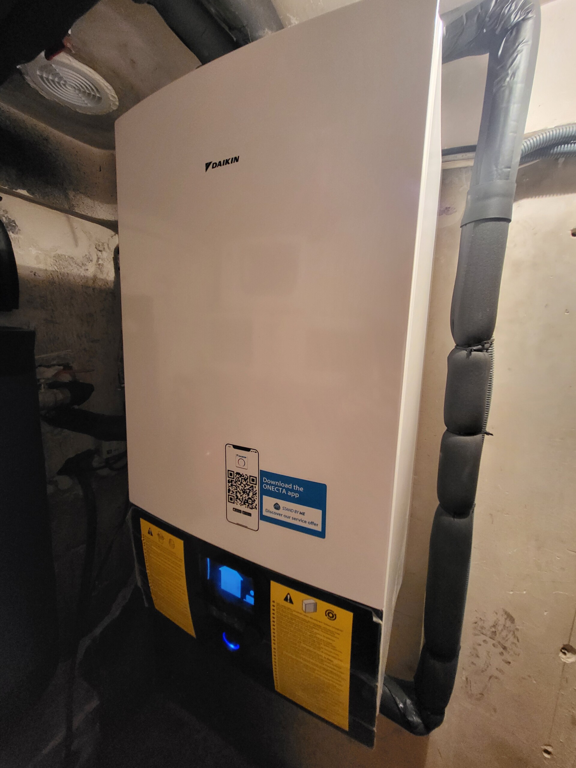 Pompe à chaleur murale Daikin à Cuers installée par Innovasun RGE.